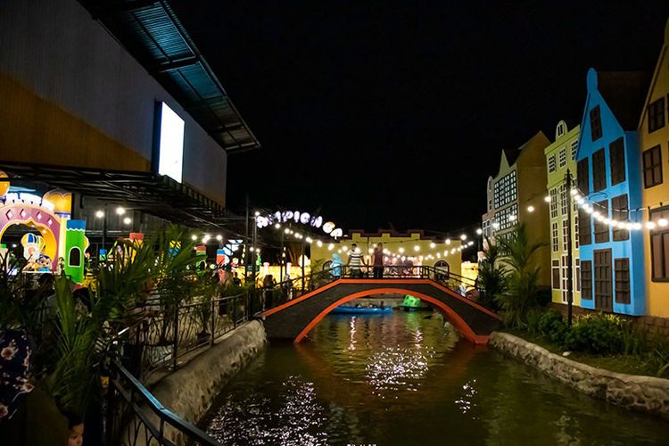 Dira Funtastic Night, Secuil Eropa Di Timur Jawa